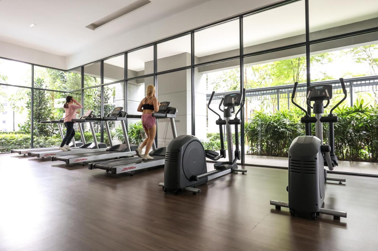Peaceful Studio W Pool For 3 Pax - Seri Kembangan Εξωτερικό φωτογραφία