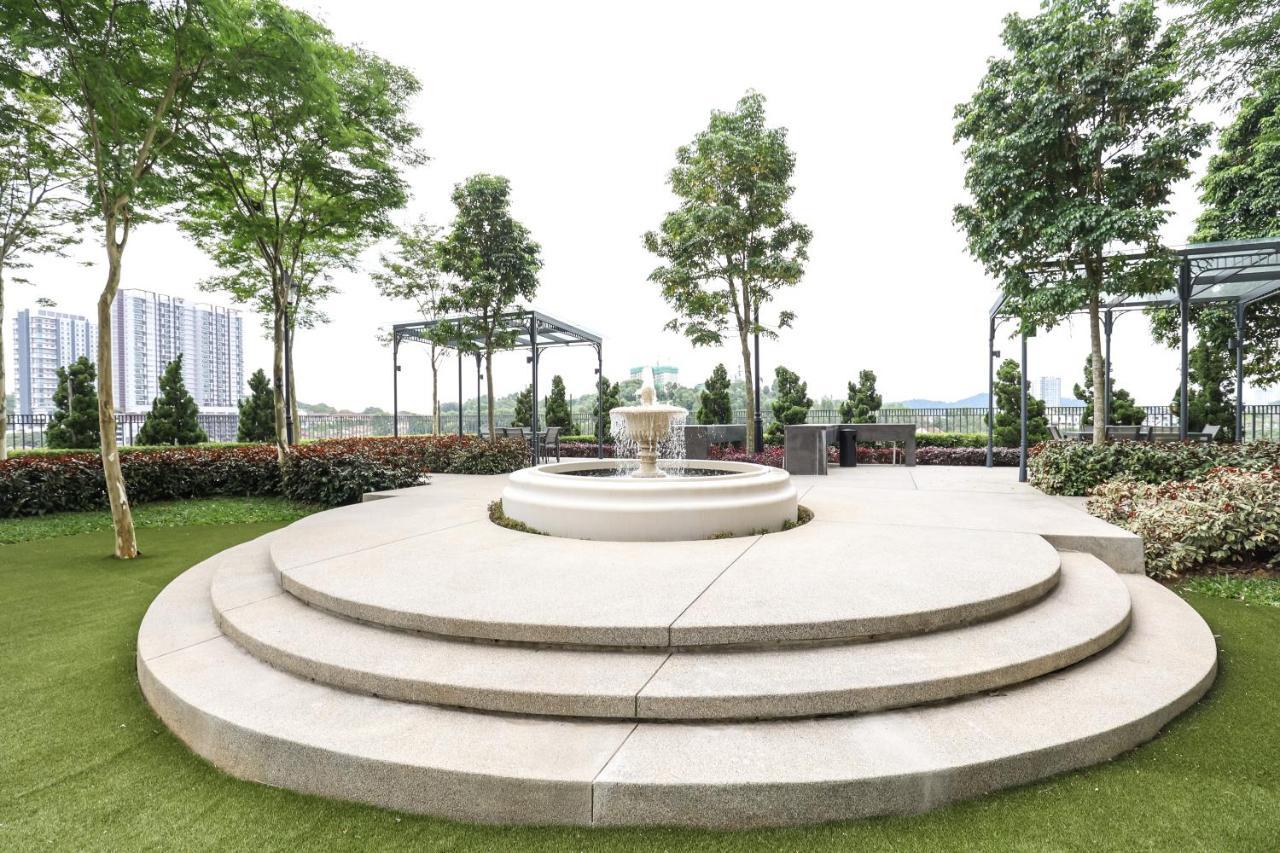 Peaceful Studio W Pool For 3 Pax - Seri Kembangan Εξωτερικό φωτογραφία