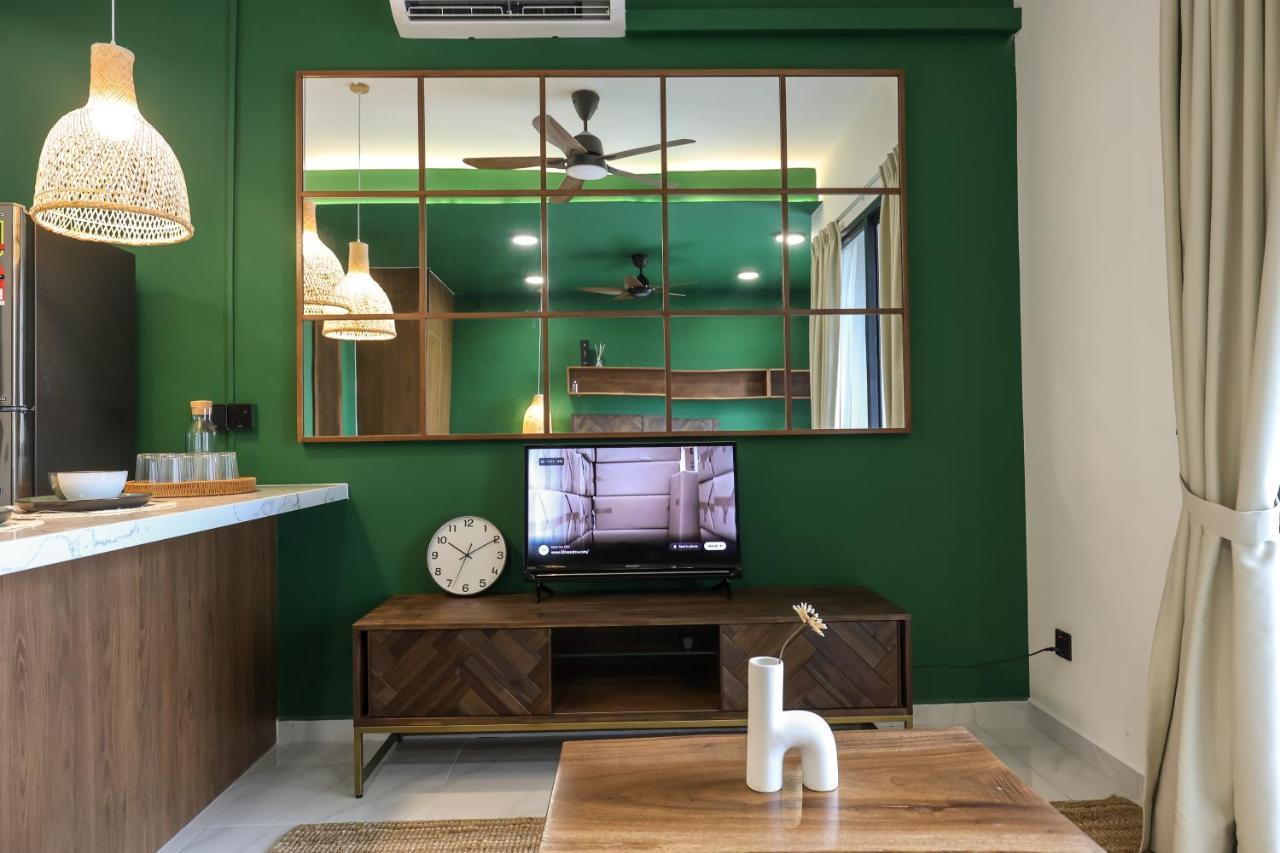 Peaceful Studio W Pool For 3 Pax - Seri Kembangan Εξωτερικό φωτογραφία